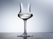 Grappa có màu trong suốt