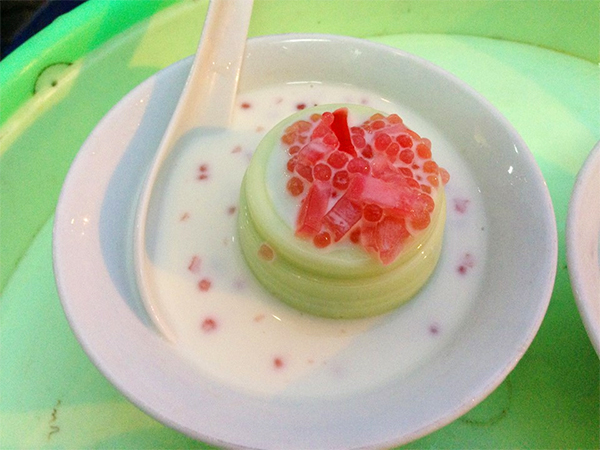 Ch&egrave; bơ phố X&atilde; Đ&agrave;n