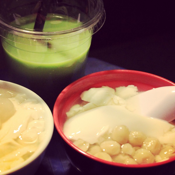 Đi thưởng thức t&agrave;o phớ v&agrave; tr&agrave; sữa Th&aacute;i phố H&agrave;ng Than 6