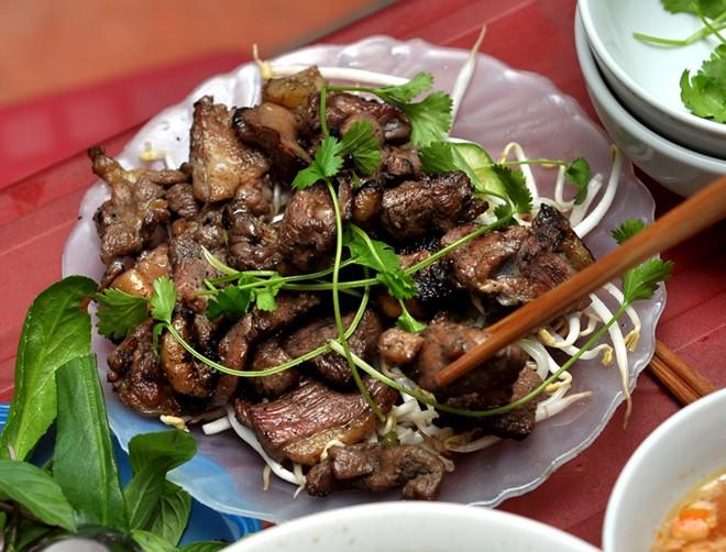 Bún chả ngan nướng phố Hàng Bông 1