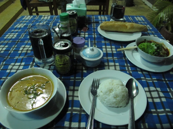 C&agrave; ri Amok v&agrave; b&ograve; l&uacute;c lắc