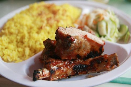 Một suất cơm sườn 