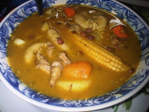 S&uacute;p ch&acirc;n g&agrave;