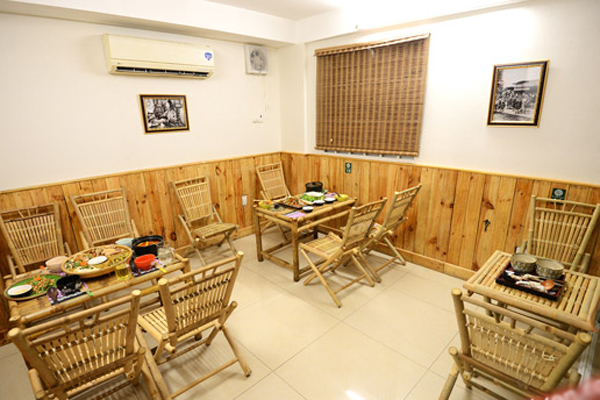 Kh&ocirc;ng gian qu&aacute;n