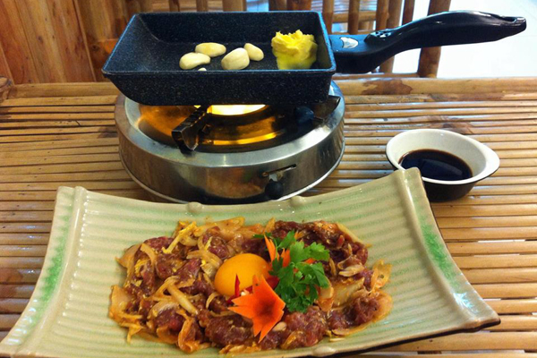 B&ograve; tr&ugrave;m mền