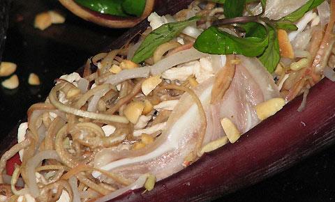 Gỏi hoa chuối thịt gà