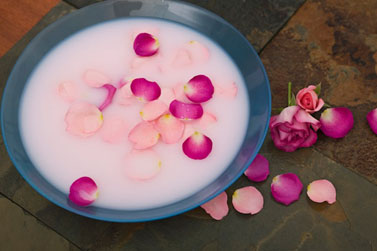 Mặt nạ dưỡng trắng da mùa hè