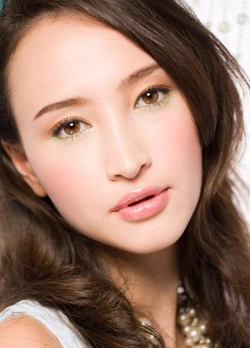 Mặt nạ giúp bạn tránh được làn da khô nứt trong mùa đông